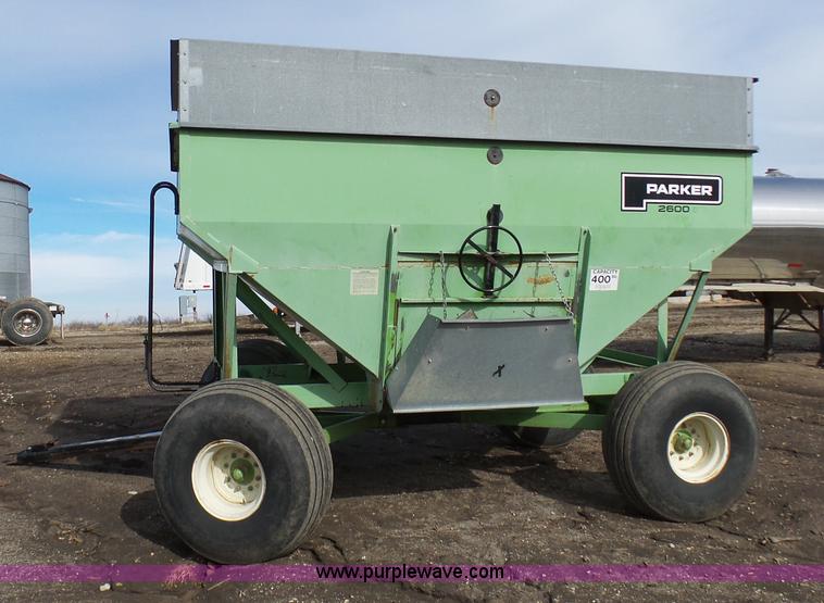 image for item L7067 Parker 2600 gravity wagon