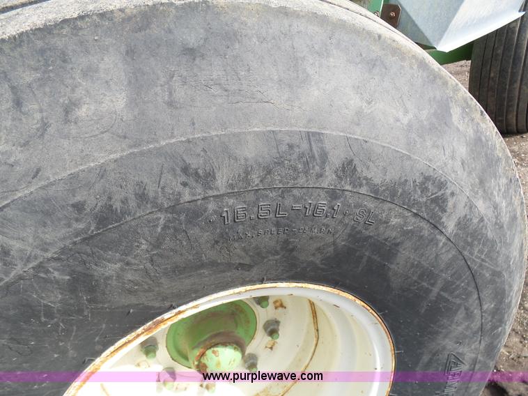 image for item L7067 Parker 2600 gravity wagon