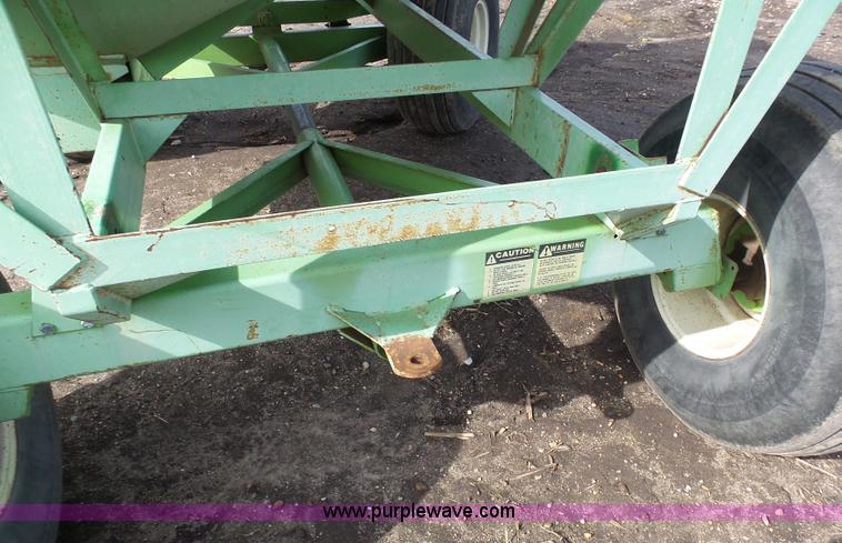 image for item L7067 Parker 2600 gravity wagon