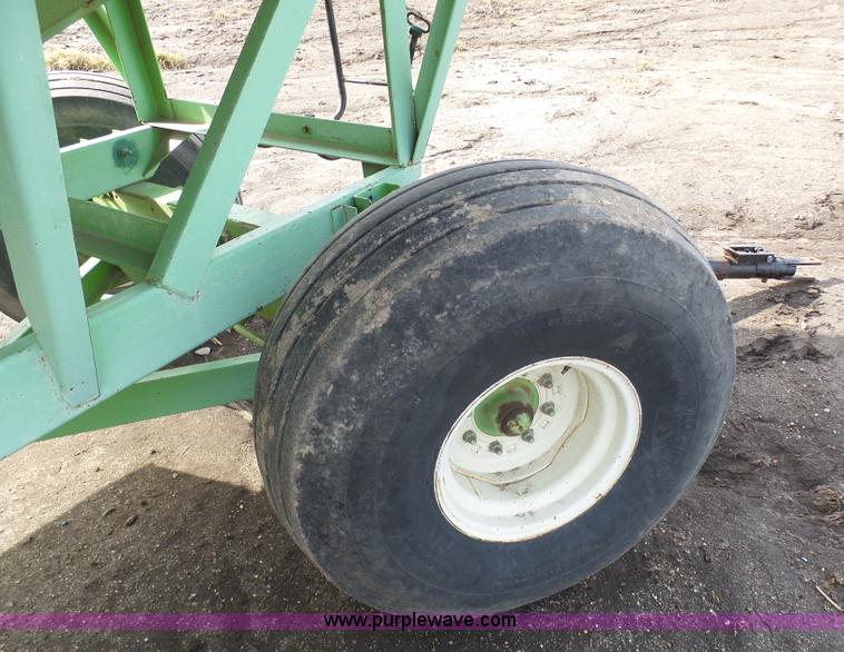 image for item L7067 Parker 2600 gravity wagon