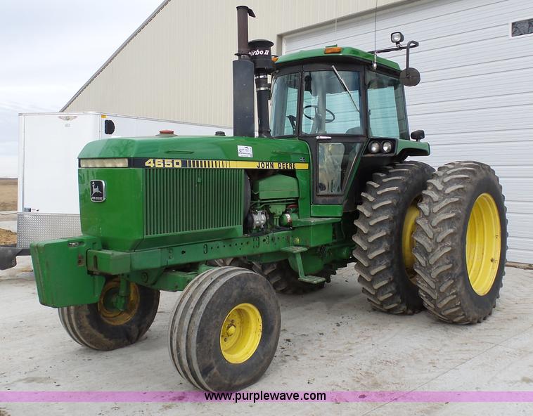 image for item L7070 1983 John Deere 4650 tractor
