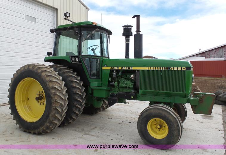image for item L7070 1983 John Deere 4650 tractor