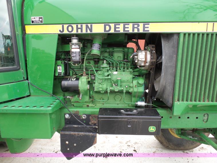 image for item L7070 1983 John Deere 4650 tractor