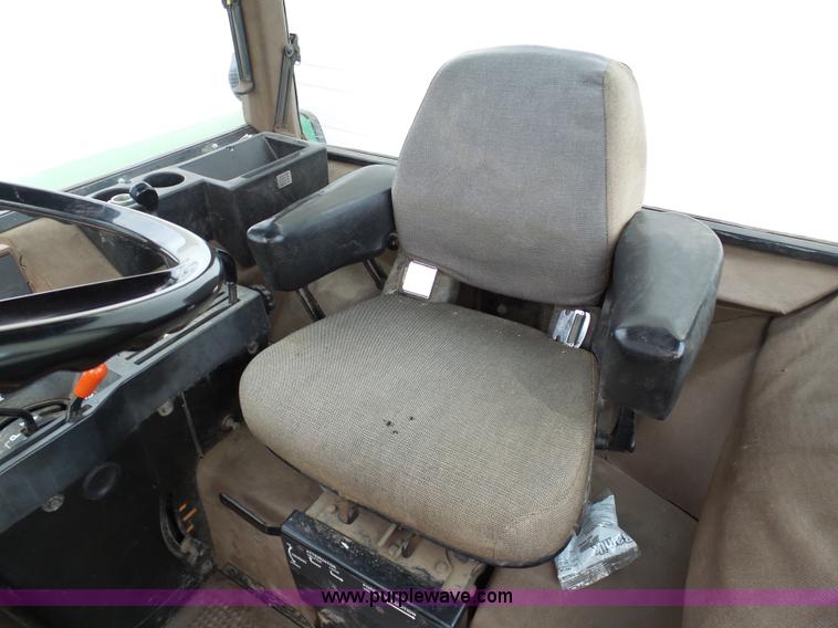 image for item L7070 1983 John Deere 4650 tractor