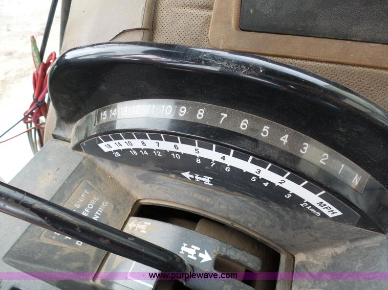 image for item L7070 1983 John Deere 4650 tractor