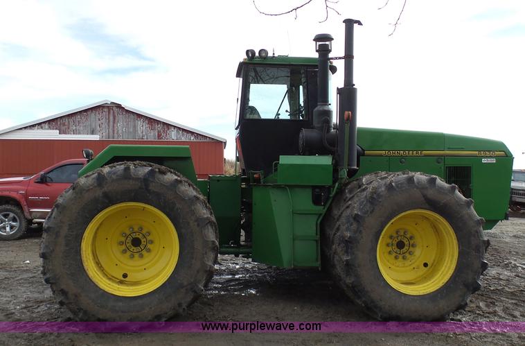 image for item L7071 1993 John Deere 8970 4WD tractor