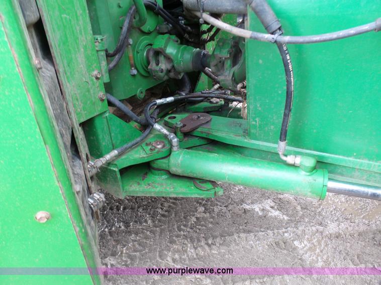 image for item L7071 1993 John Deere 8970 4WD tractor