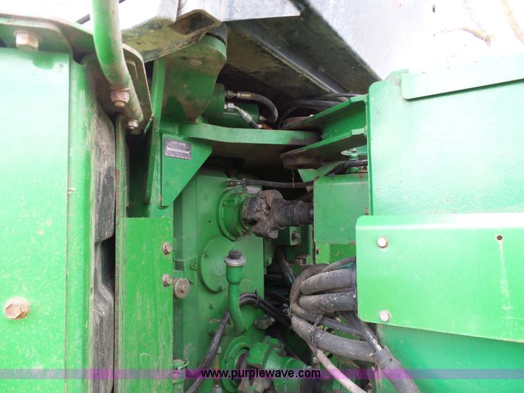image for item L7071 1993 John Deere 8970 4WD tractor