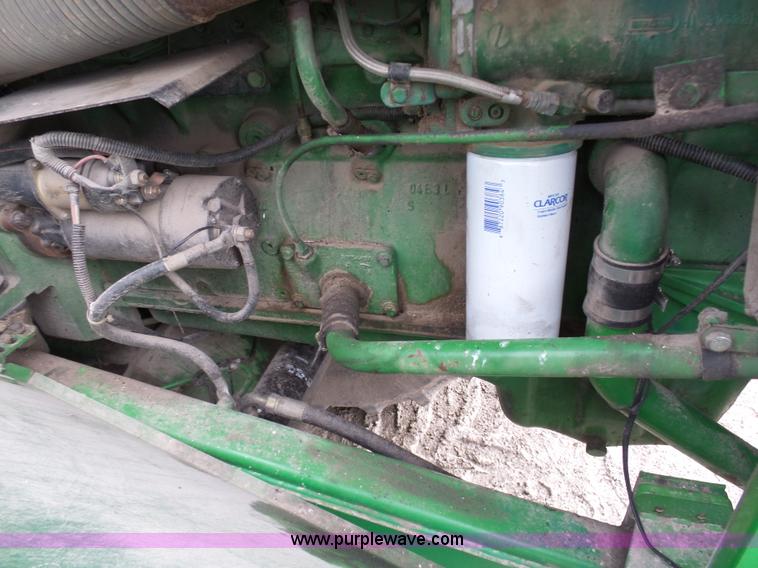 image for item L7071 1993 John Deere 8970 4WD tractor