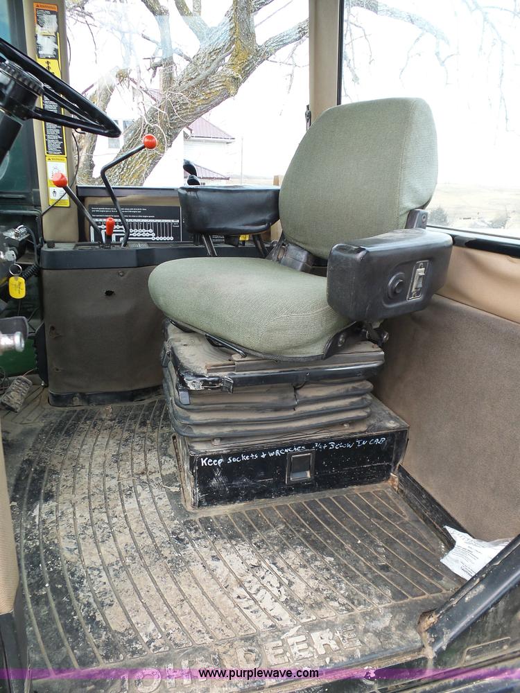 image for item L7071 1993 John Deere 8970 4WD tractor