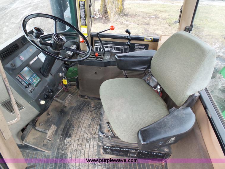image for item L7071 1993 John Deere 8970 4WD tractor