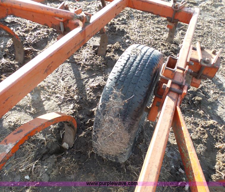 image for item L7077 Chisel plow