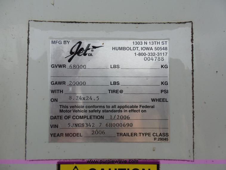 image for item L7081 2006 Jet double hopper grain trailer