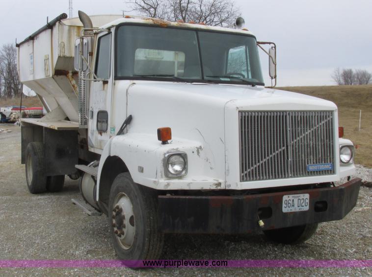 image for item L7104 1995 Volvo WG seed tender truck