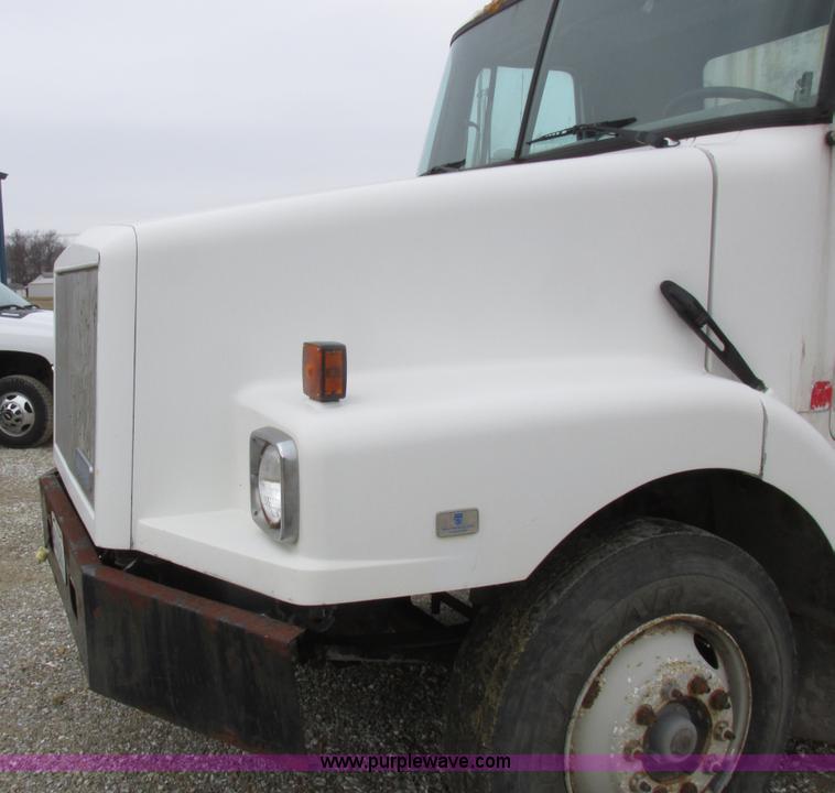 image for item L7104 1995 Volvo WG seed tender truck