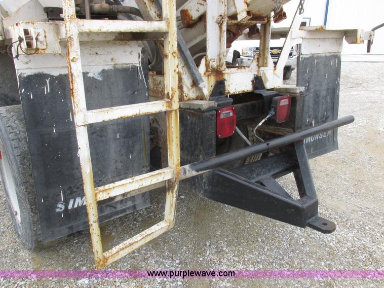 image for item L7104 1995 Volvo WG seed tender truck