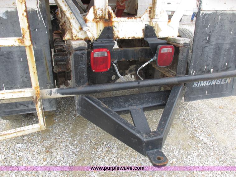 image for item L7104 1995 Volvo WG seed tender truck