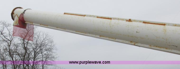 image for item L7104 1995 Volvo WG seed tender truck