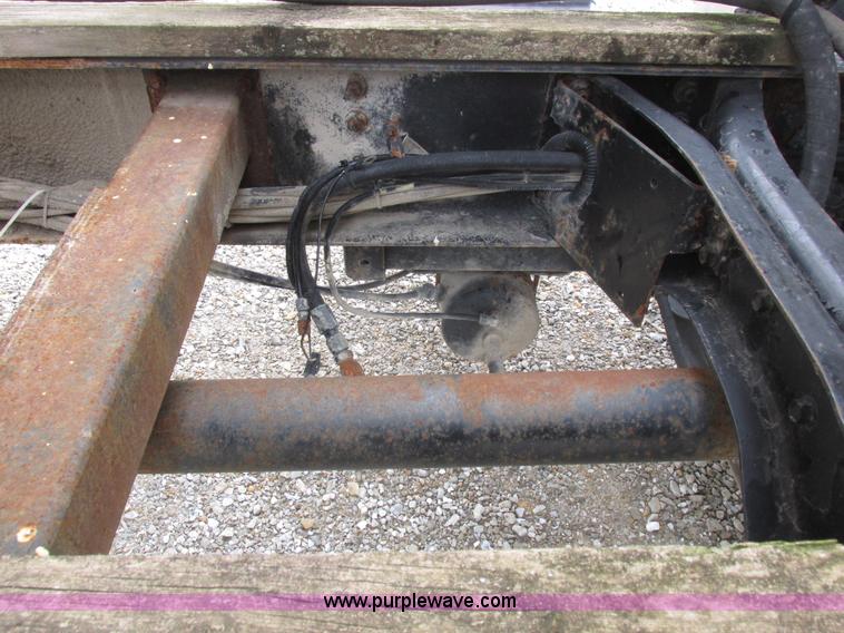 image for item L7104 1995 Volvo WG seed tender truck