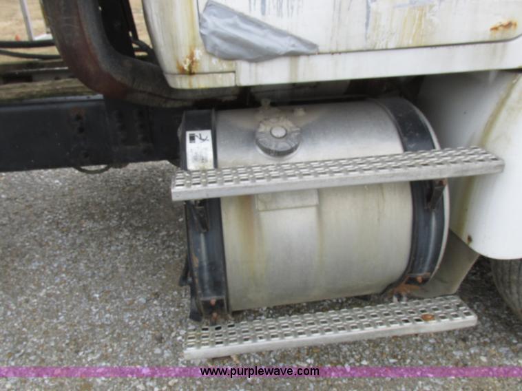 image for item L7104 1995 Volvo WG seed tender truck