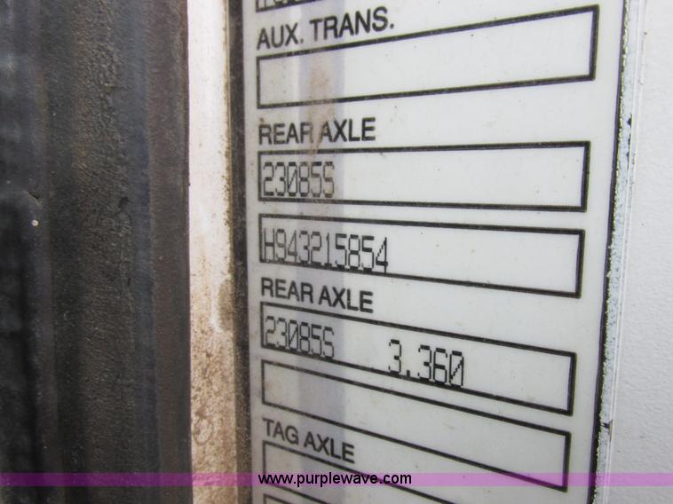 image for item L7104 1995 Volvo WG seed tender truck