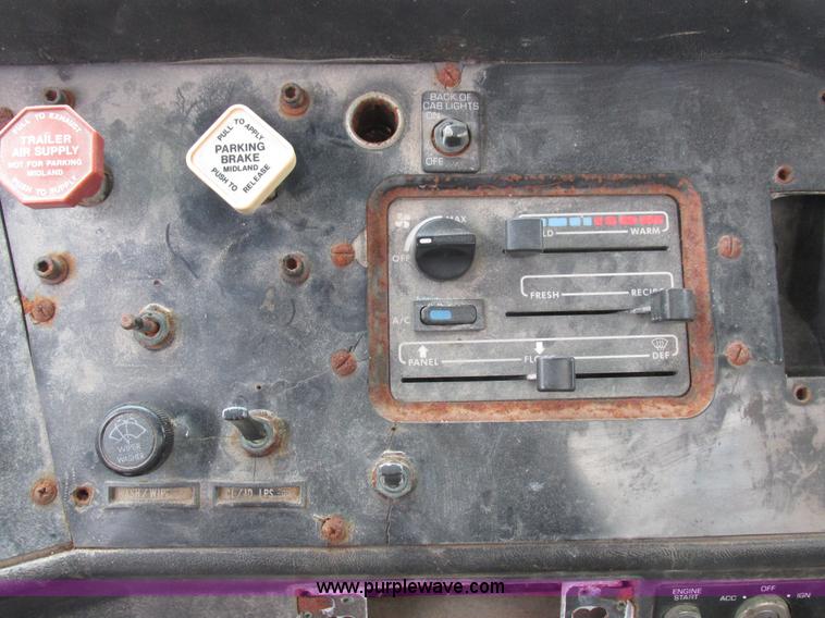 image for item L7104 1995 Volvo WG seed tender truck