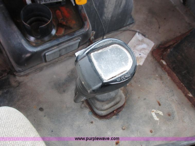 image for item L7104 1995 Volvo WG seed tender truck