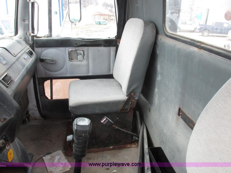 image for item L7104 1995 Volvo WG seed tender truck