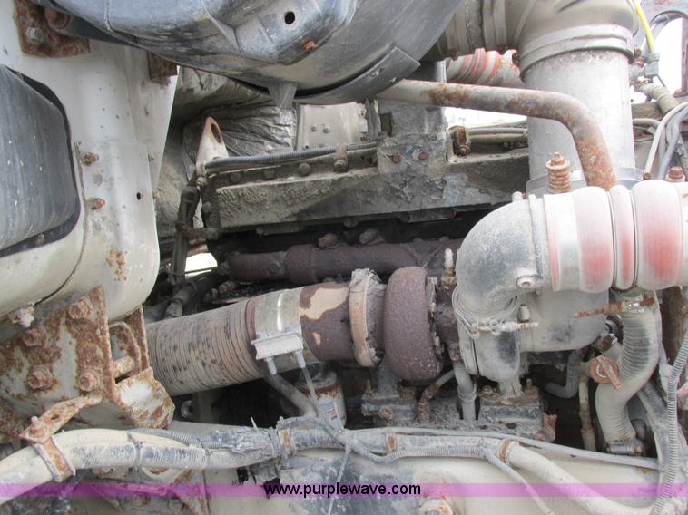 image for item L7104 1995 Volvo WG seed tender truck