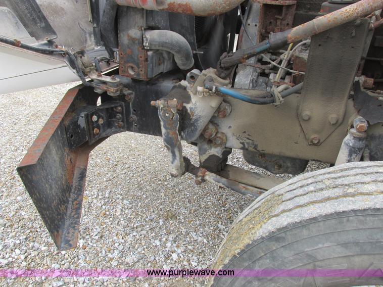 image for item L7104 1995 Volvo WG seed tender truck