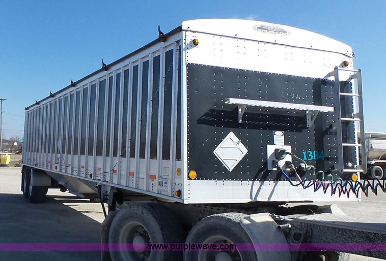 image for item L7108 2002 Corn Husker 800ALSR double hopper grain trailer