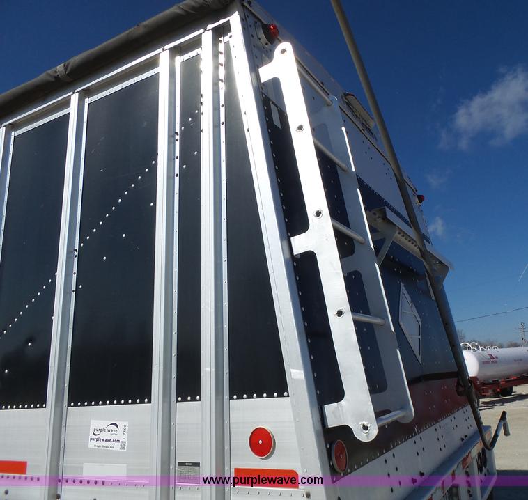 image for item L7108 2002 Corn Husker 800ALSR double hopper grain trailer