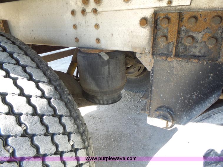 image for item L7108 2002 Corn Husker 800ALSR double hopper grain trailer