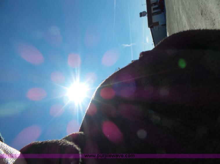 image for item L7108 2002 Corn Husker 800ALSR double hopper grain trailer