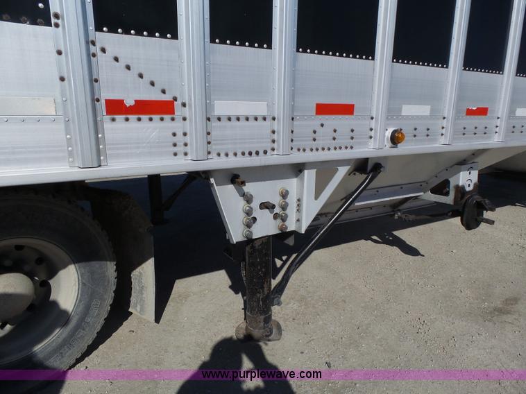 image for item L7108 2002 Corn Husker 800ALSR double hopper grain trailer