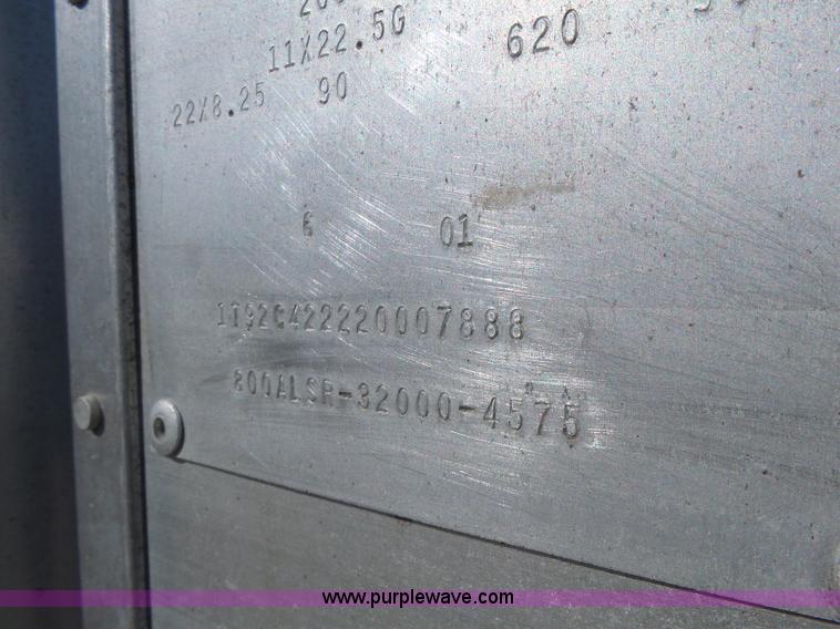 image for item L7108 2002 Corn Husker 800ALSR double hopper grain trailer