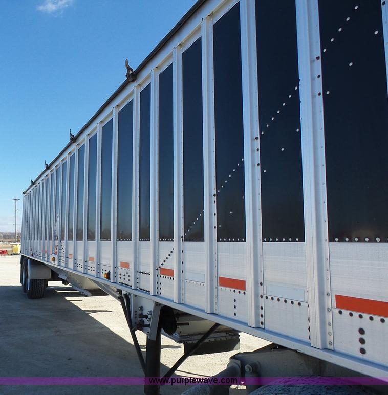 image for item L7108 2002 Corn Husker 800ALSR double hopper grain trailer