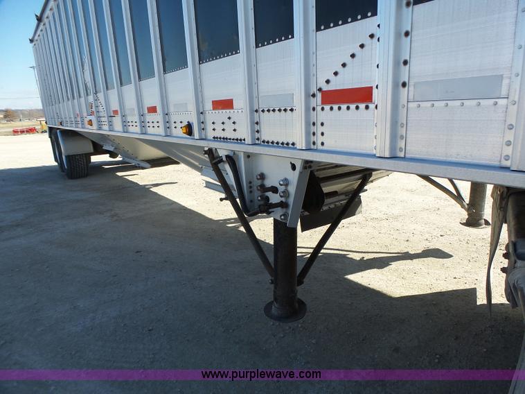 image for item L7108 2002 Corn Husker 800ALSR double hopper grain trailer