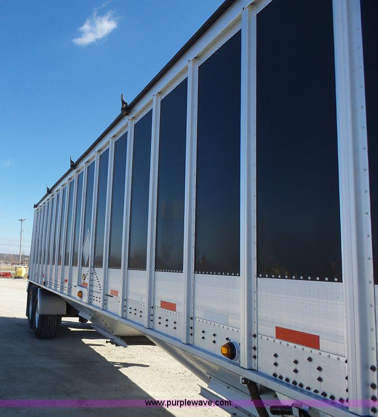 image for item L7108 2002 Corn Husker 800ALSR double hopper grain trailer