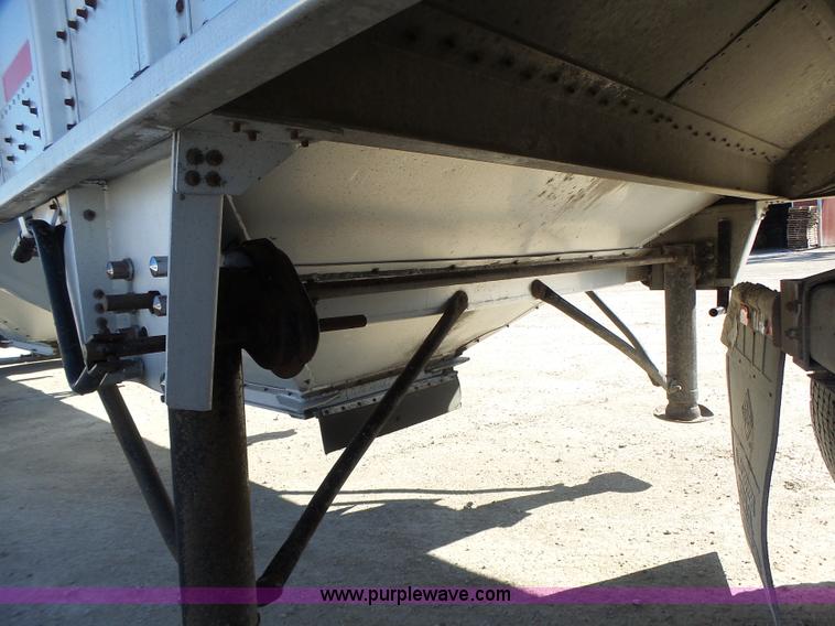 image for item L7108 2002 Corn Husker 800ALSR double hopper grain trailer