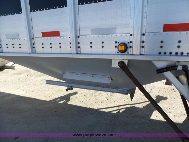 image for item L7108 2002 Corn Husker 800ALSR double hopper grain trailer