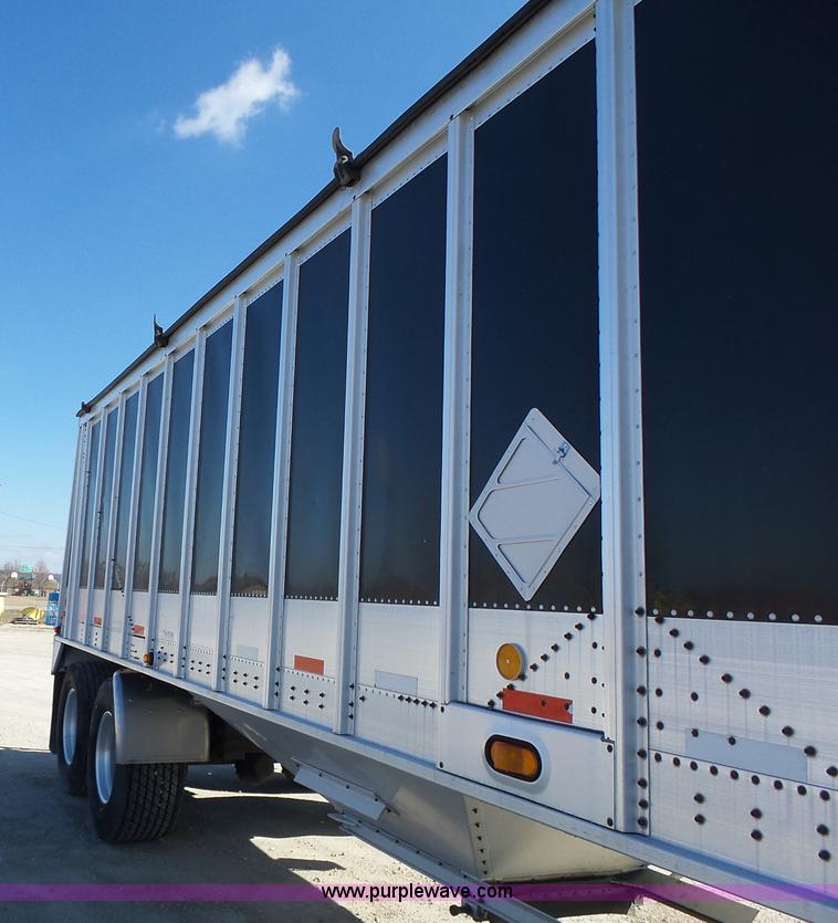 image for item L7108 2002 Corn Husker 800ALSR double hopper grain trailer