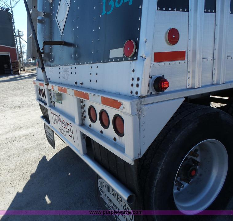 image for item L7108 2002 Corn Husker 800ALSR double hopper grain trailer