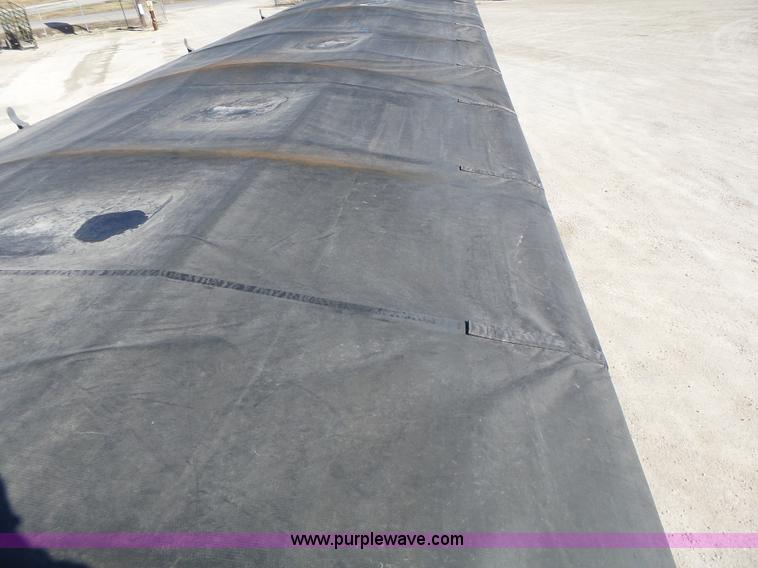 image for item L7108 2002 Corn Husker 800ALSR double hopper grain trailer