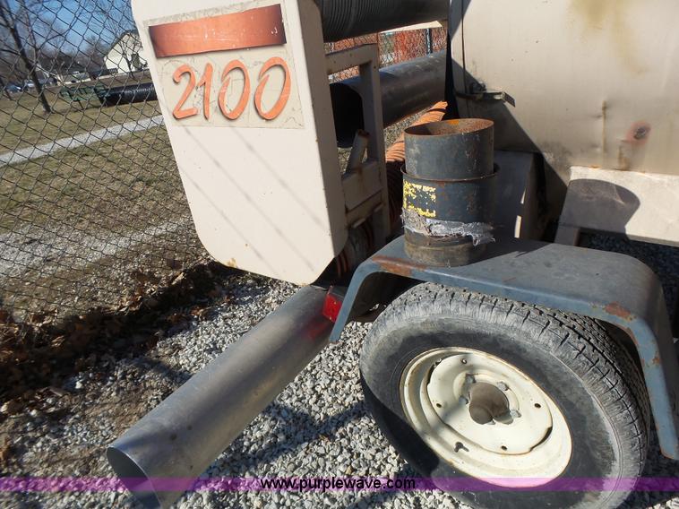 image for item L7110 Rem 2100 grain vacuum