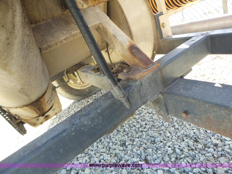 image for item L7110 Rem 2100 grain vacuum