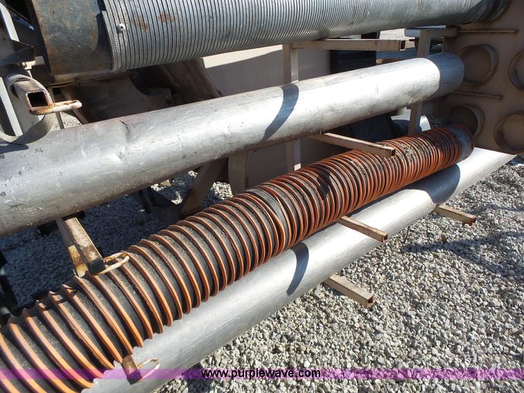 image for item L7110 Rem 2100 grain vacuum