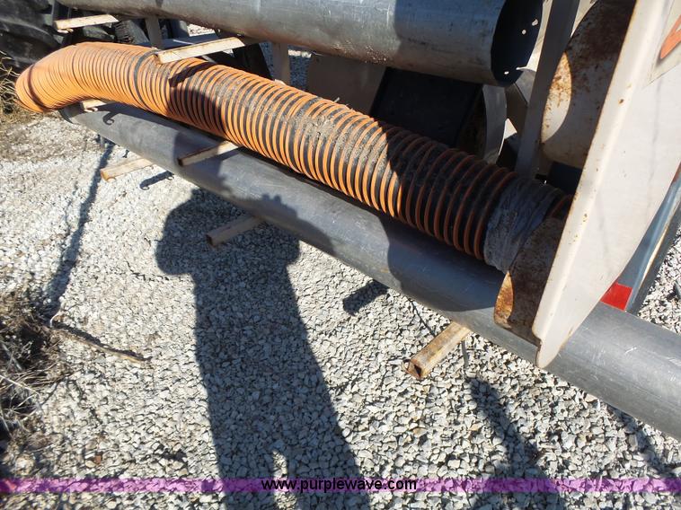 image for item L7110 Rem 2100 grain vacuum