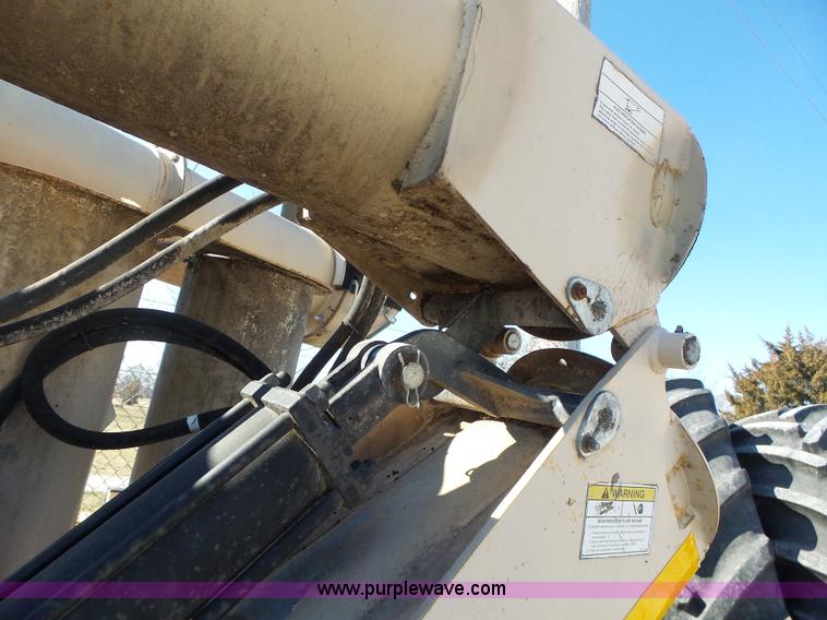 image for item L7110 Rem 2100 grain vacuum