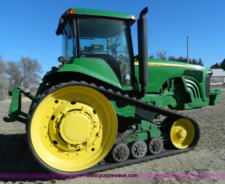 image for item L7316 2004 John Deere 8420T tractor